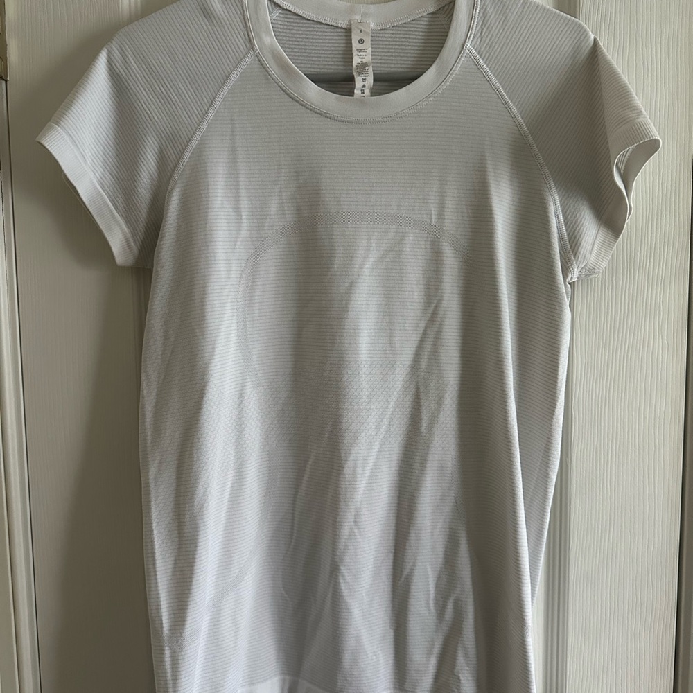 Lululemon white swiftly